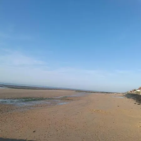 בית נופש Belle Vie A 30 Metres De La Ver-sur-Mer