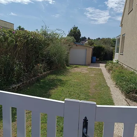 Holiday home Belle Vie A 30 Metres De La *