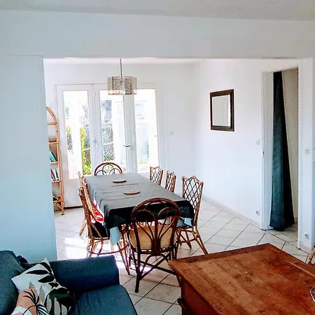 Holiday home Belle Vie A 30 Metres De La *