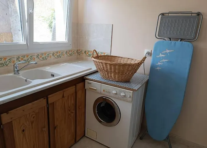 Belle Vie A 30 Metres De La *