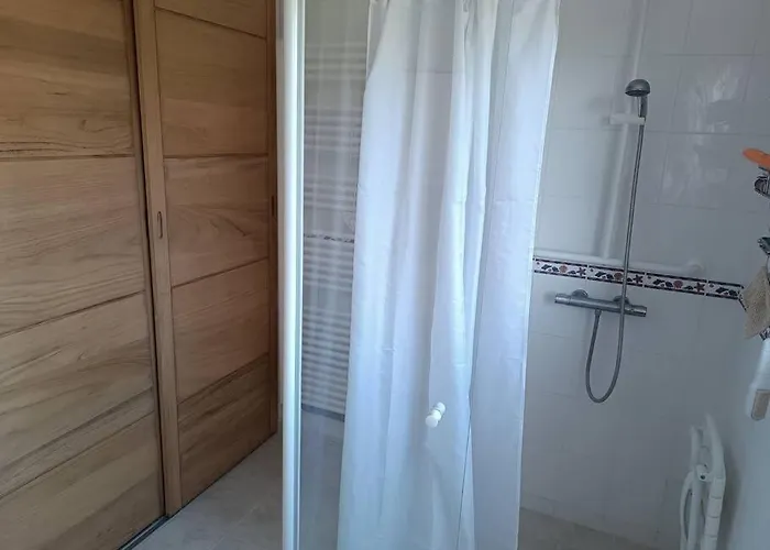 Belle Vie A 30 Metres De La Nyaraló Ver-sur-Mer