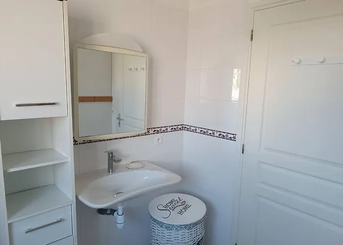 Belle Vie A 30 Metres De La